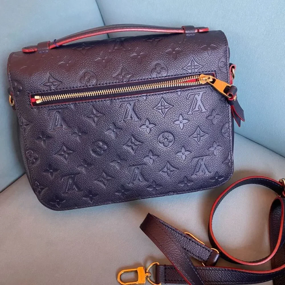 Louis Vuitton Women Pre-Loved Bag Very Good Condition